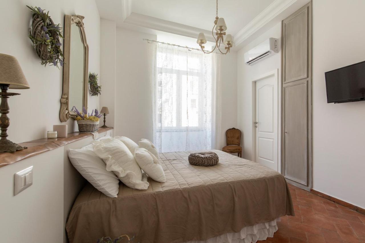 B&B Dimora Mazzarino Naples Exterior photo