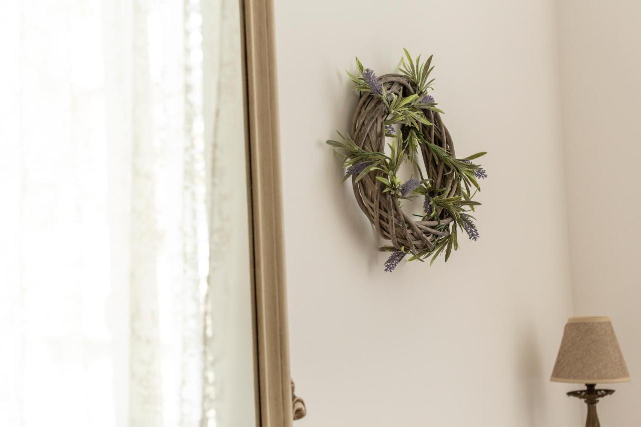 B&B Dimora Mazzarino Naples Exterior photo